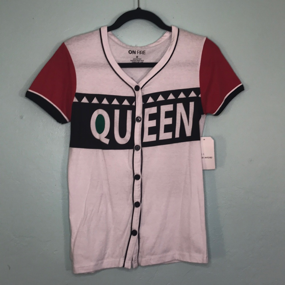 ✨“Queen”  Jersey like Tee✨
